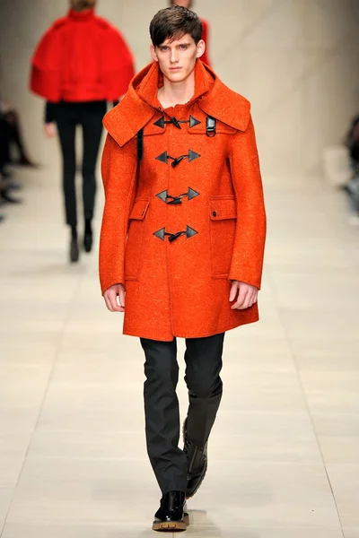Look 7